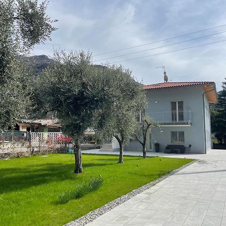 Lotus Garda Bed & Breakfast Riva del Garda Ngoại thất bức ảnh