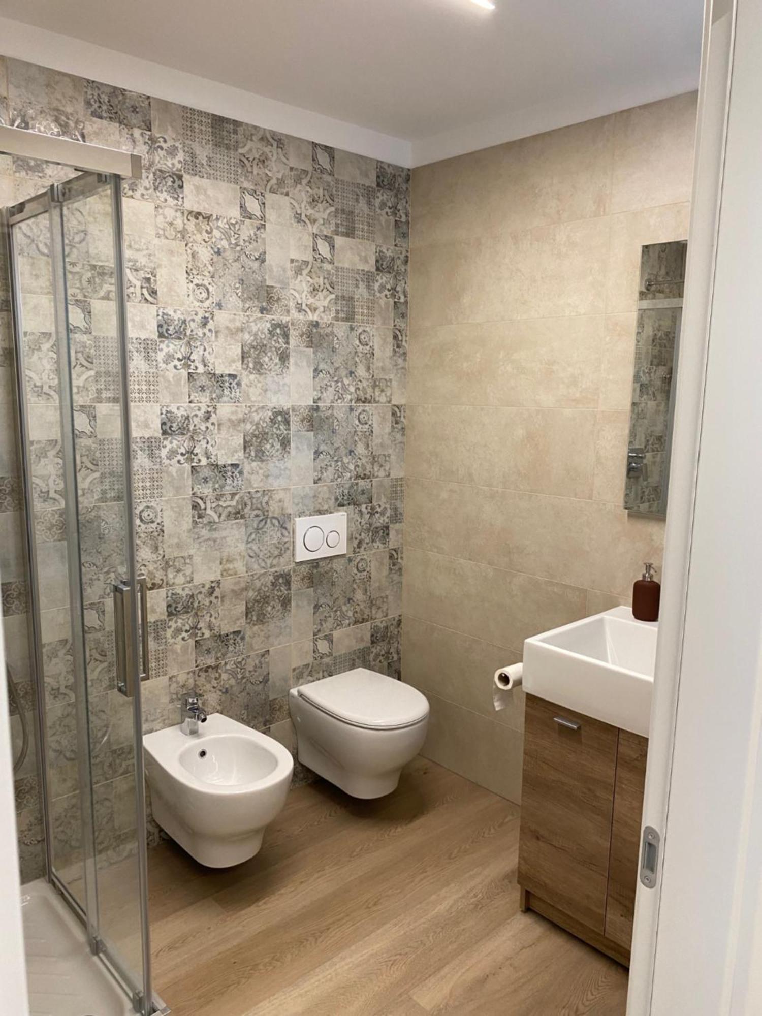 Lotus Garda Bed & Breakfast Riva del Garda Ngoại thất bức ảnh